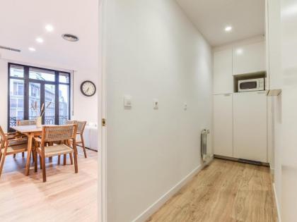 apartamento en plaza de canalejas - image 30