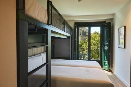 LATROUPE Prado Hostel - image 12
