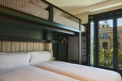 LATROUPE Prado Hostel - image 9