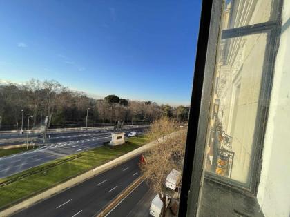 Apartamento con vistas al Parque del Retiro - image 17