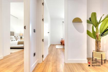 MIT House Luces en Madrid - image 21