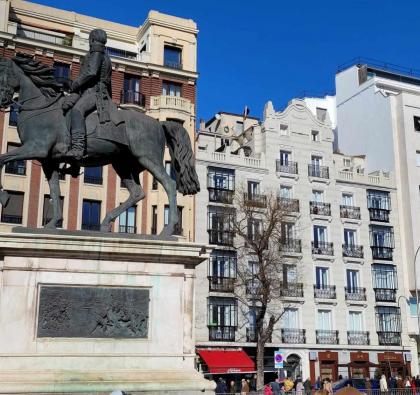 Apartamento VI AlcaláRetiro Ideal Parejas - image 16