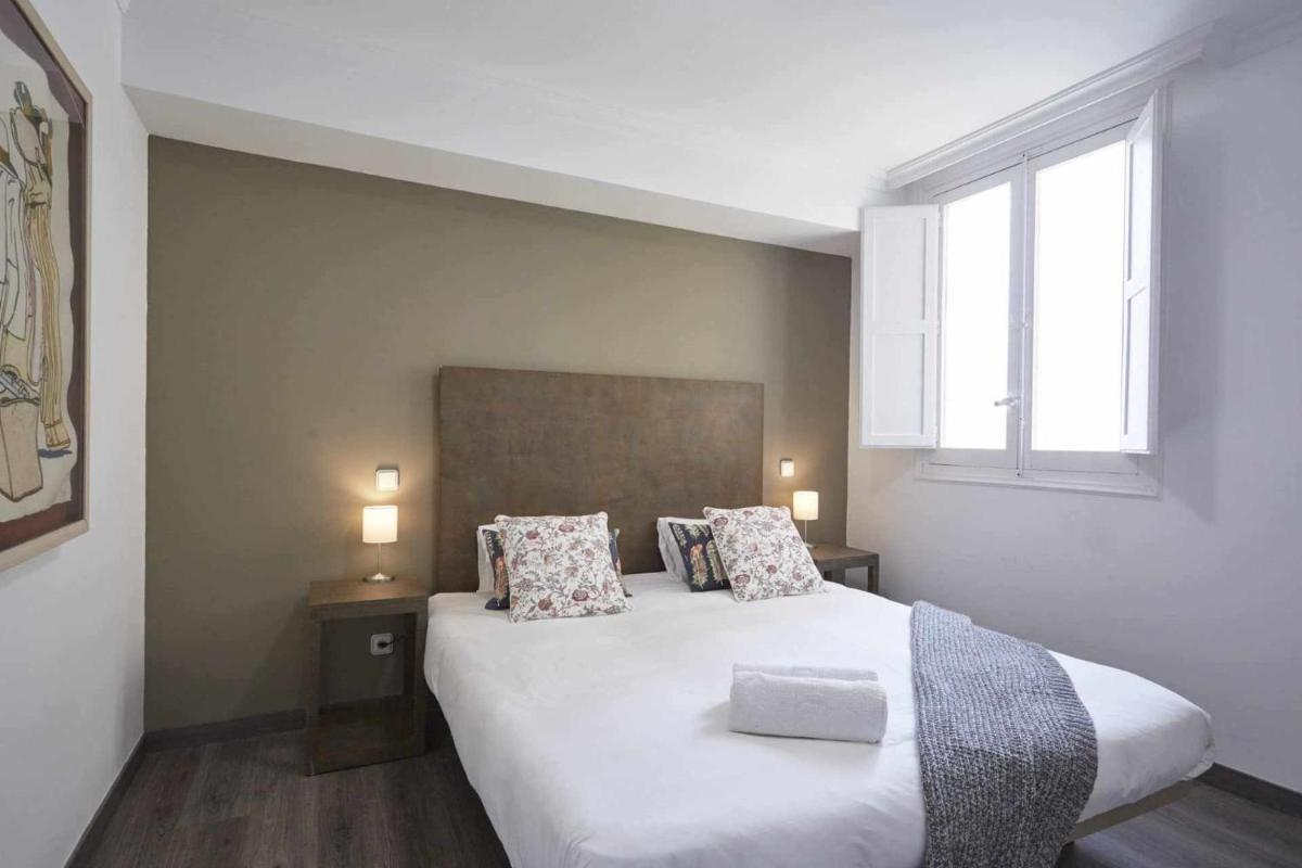 Apartamento VI AlcaláRetiro Ideal Parejas - image 6