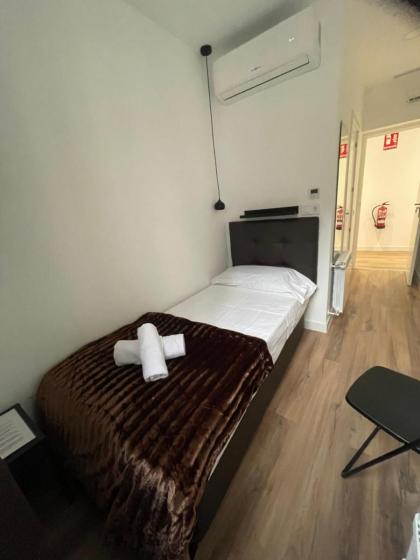 HOSTAL ARENAL MADRID - image 9