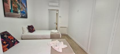 Malasaña II Apartment by Oshun - image 3