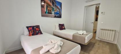 Malasaña II Apartment by Oshun - image 7