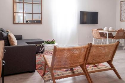 Apartamento en Sol centro ciudad - image 2