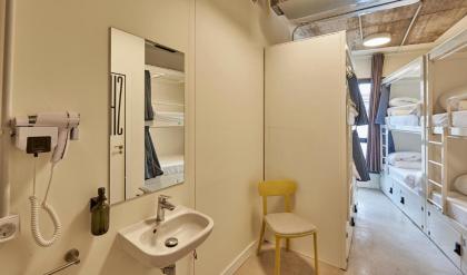 Hostelfly - image 15