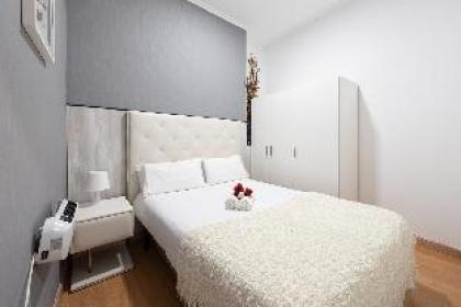 Madrid Center | Complimentary Breakfast | A019 - image 4