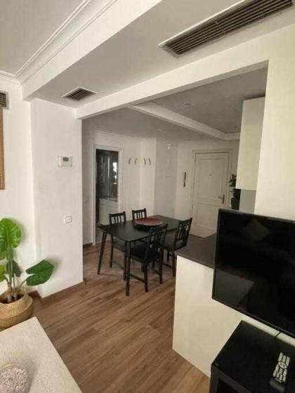 Apartamento IV AlcaláRetiro Ideal Parejas - image 12