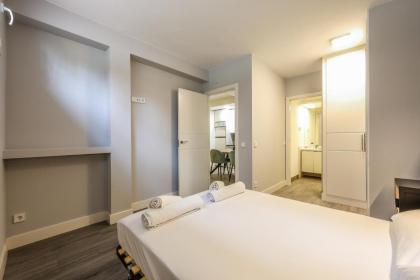 apartamentos reformados en arturo soria - image 28