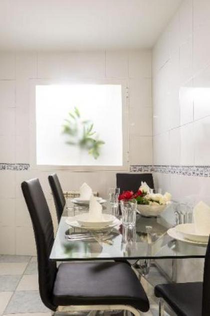 Madrid Center | Complimentary Breakfast | A026 - image 7