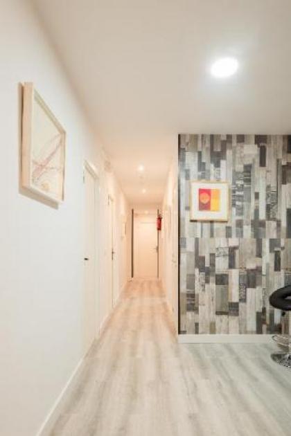 Studio Apartment | Complimentary Breakfast | A032 - image 11