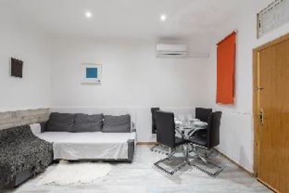 Apartment 4PAX Center Gran Via Sol Malasaña A035 - image 8