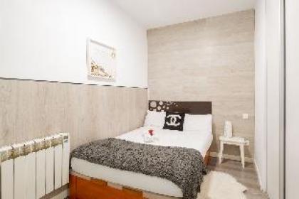 Madrid Center | Complimentary Breakfast | A060 - image 11