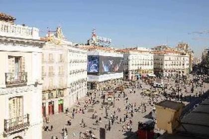 Sloping Ceilings Apartment | Puerta del Sol | A064 - image 19