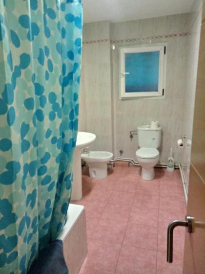 Room in Guest room - H Individual In Reformed Residence has wifi and center num211 - image 19
