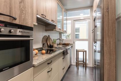 DERJ - 2 Bedroom Apartment in Almagro - image 11