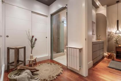 DERJ - 2 Bedroom Apartment in Almagro - image 6