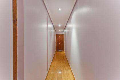 Fuencarral Apartments by Flatsweethome
