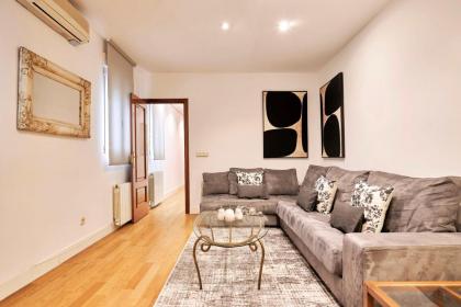 Lagasca Comfort by Presidence Rentals - image 16