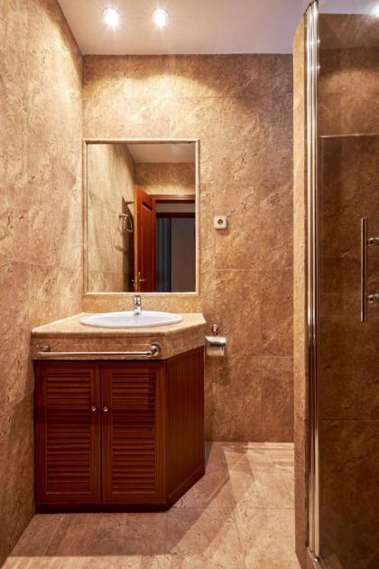 Lagasca Comfort by Presidence Rentals - image 18