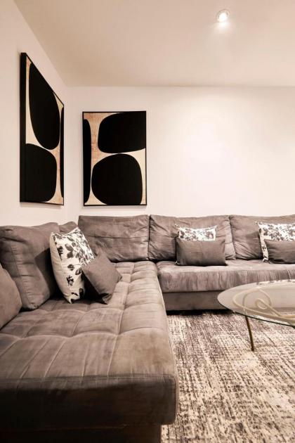 Lagasca Comfort by Presidence Rentals - image 30