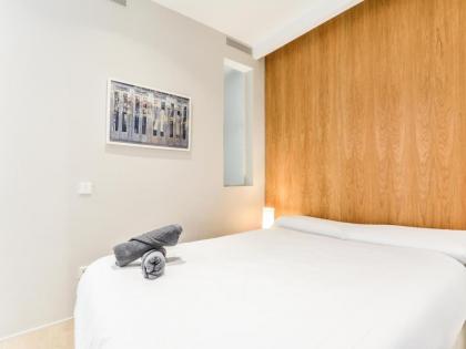 apartamento reformado en la calle pez - image 16
