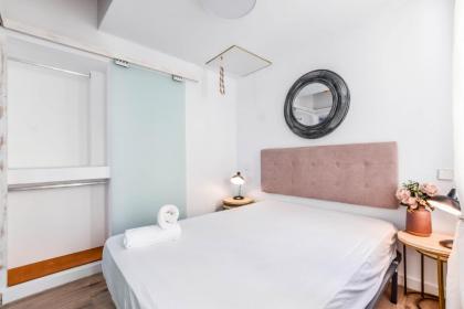 apartamento reformado en la plaza mayor - image 11