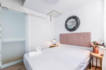 apartamento reformado en la plaza mayor - image 15