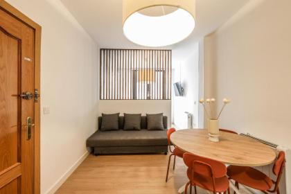 apartamento reformado en tirso de molina - image 22