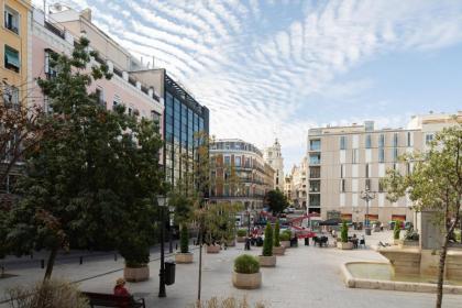 apartamento de lujo en la plaza pedro zerolo al lado de gran via - image 24