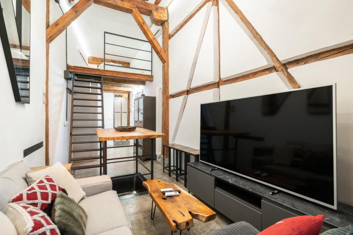 apartamento de diseño en el centro - main image
