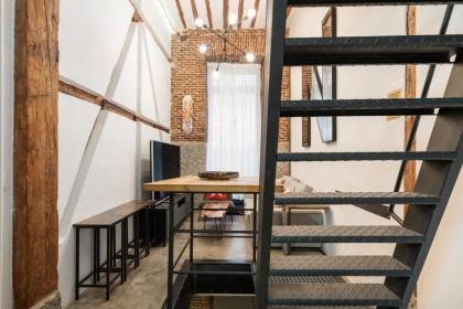 apartamento de diseño en el centro - image 22