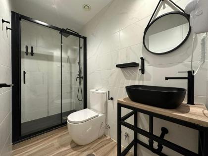 CC Opera Suites - image 9