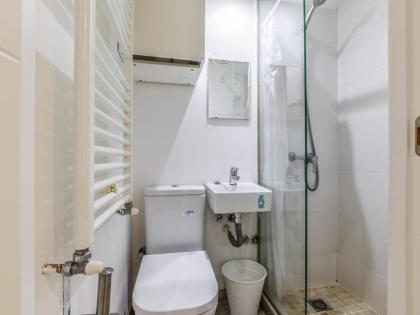 apartamento en cuatro caminos para 6 personas - image 23