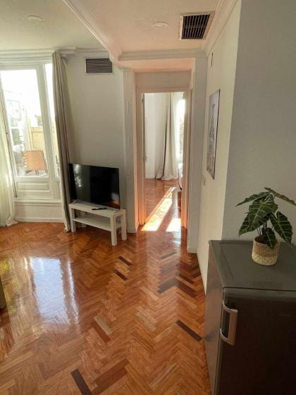 Apartamento con terraza y vistas AlcaláRetiro - image 4