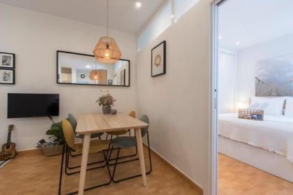 Fee4Me. Elegant flat a few minutes from Atocha. - image 21