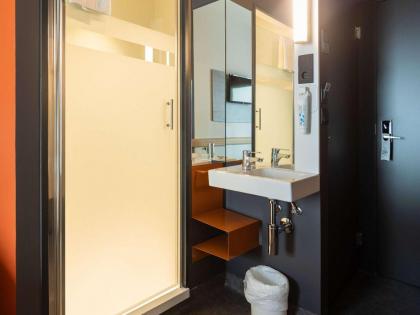 ibis budget Madrid Aeropuerto - image 15