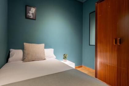 Ideal Hostel Madrid - image 22