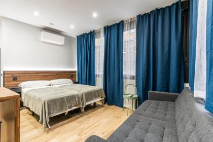 VR LATINA APARTMENTS