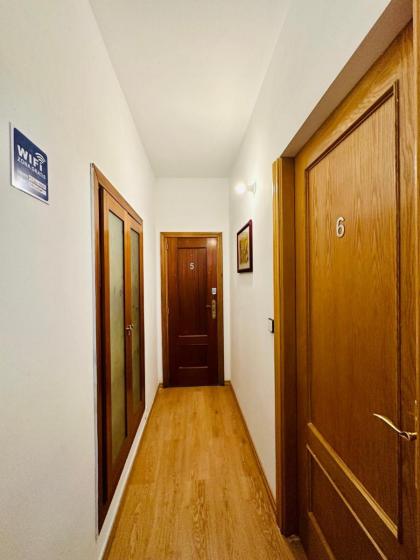 Punta me rooms in Madrid Downtown - image 13