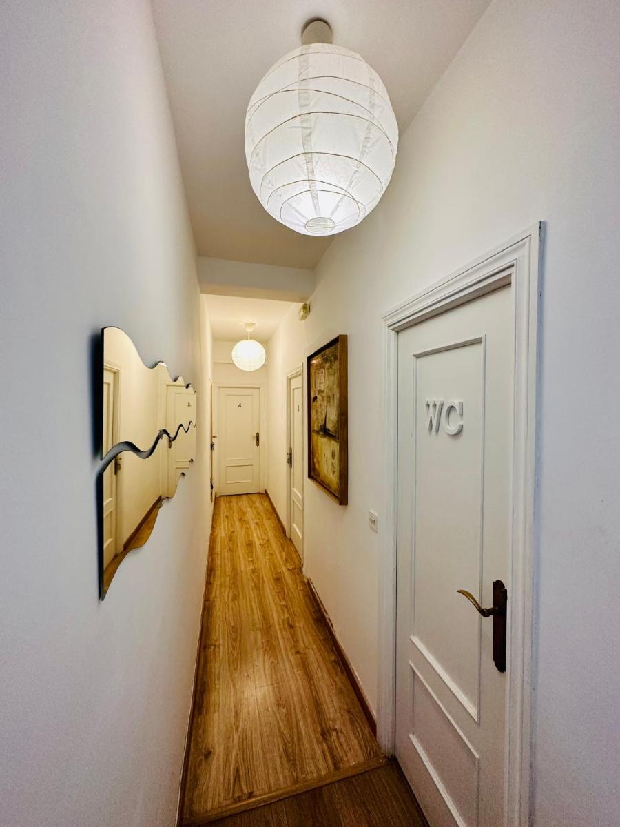 Punta me rooms in Madrid Downtown - image 4