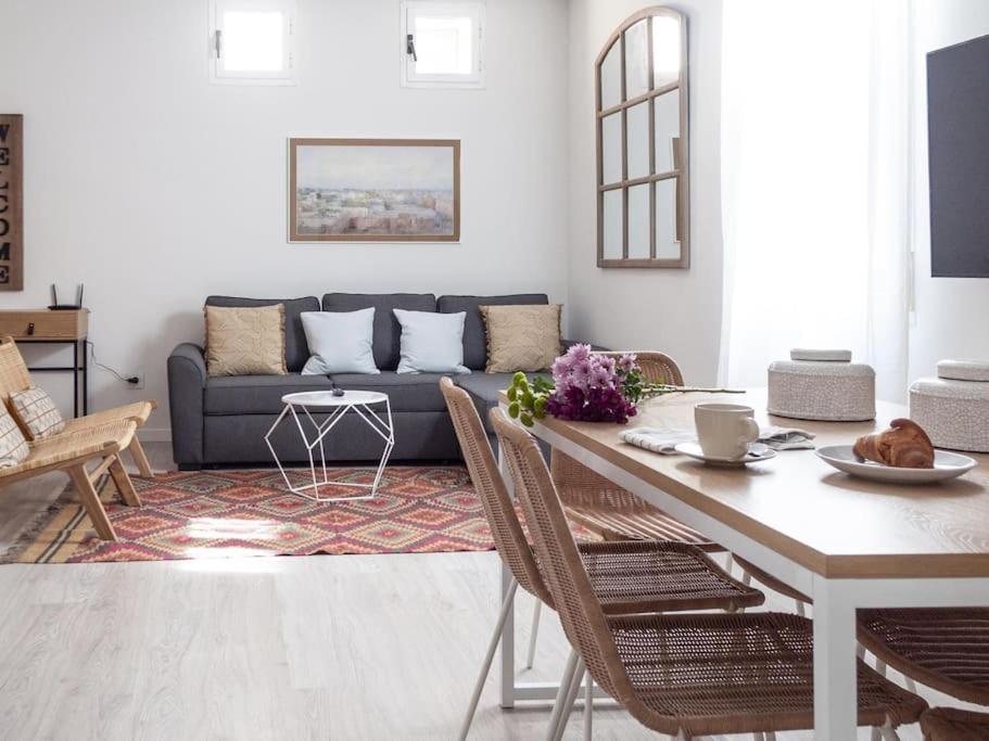 Apartamento en Puerta del Sol 2 - image 2