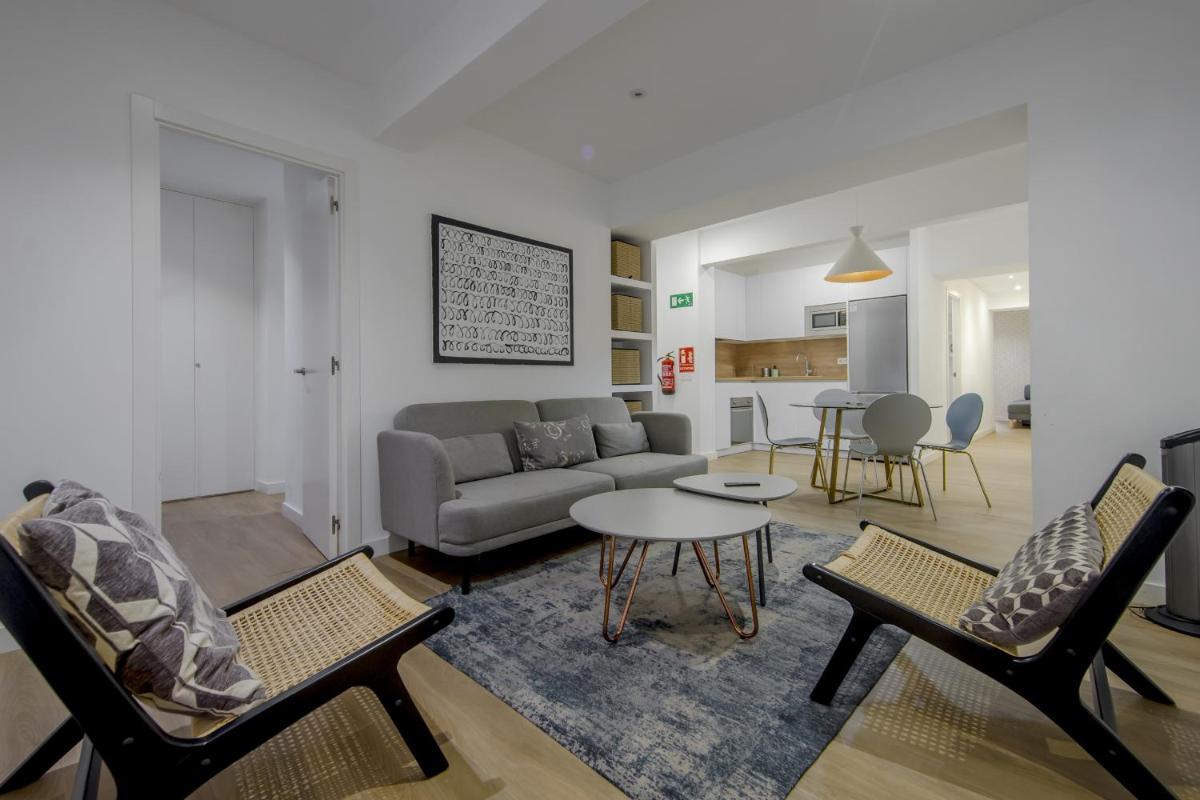 Nuevo piso para 7pax en el corazon del Rastro - main image