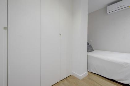 Nuevo piso para 7pax en el corazon del Rastro - image 9