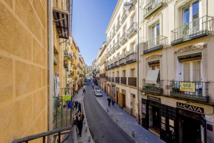 Nuevo Apt de 7pax entre la Cava Alta y la Cava Baja - image 26