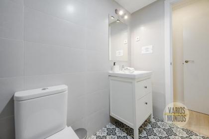 Nuevo Apt de 7pax en Calle Mayor 11 en la Puerta del Sol - image 25