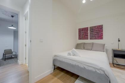 Modern Apt & Cool interior design a 20 metros del Retiro - image 12