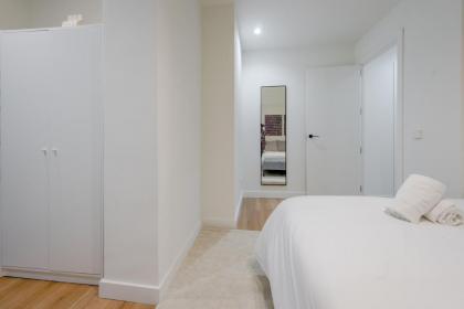 Modern Apt & Cool interior design a 20 metros del Retiro - image 14